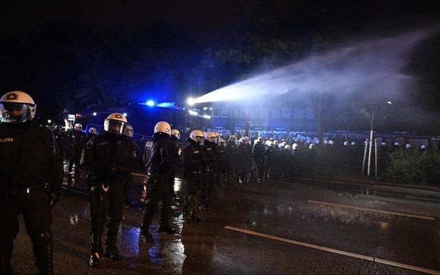 Φρούριο το Αμβούργο για την G20: 20.000 αστυνομικοί, 28 ελικόπτερα, 185 σκύλοι για την ασφάλεια της συνόδου